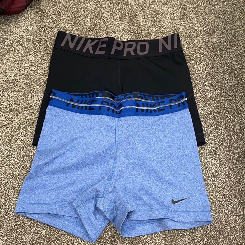 both in great used condition. no stains or flaws. selling them together